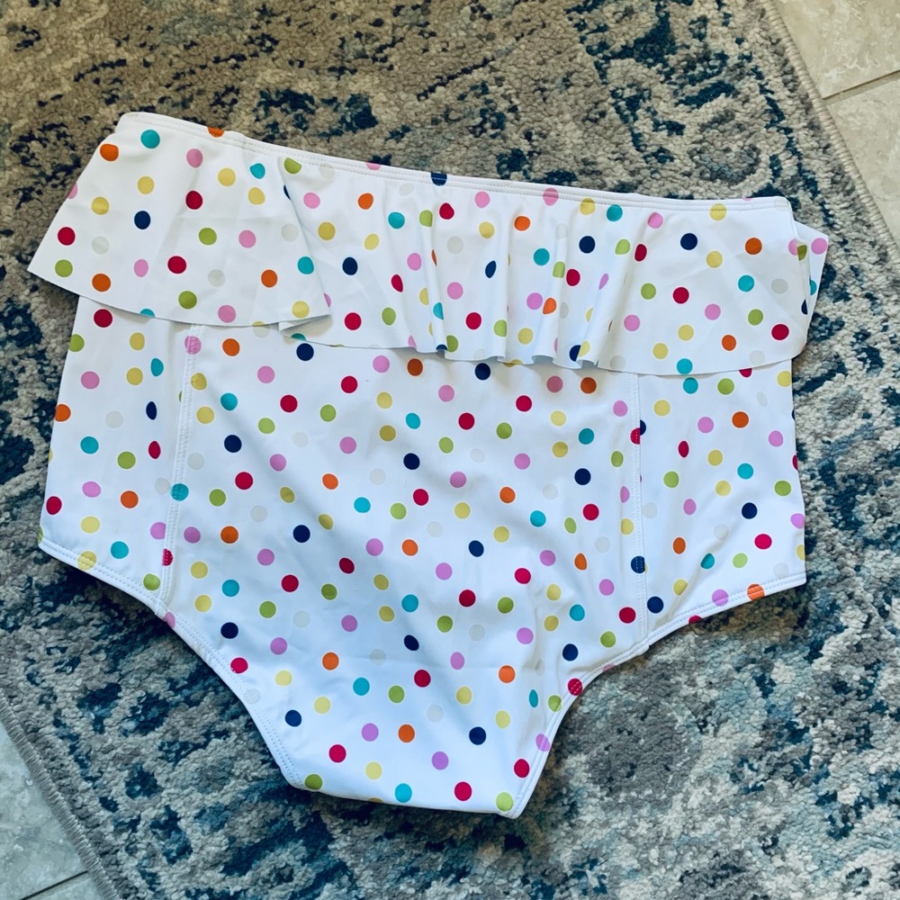 Kortni Jeane bottoms